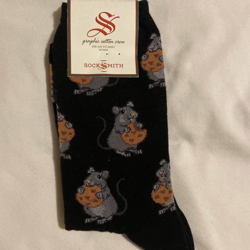 NWT Women’s Mouse Cookie socks
